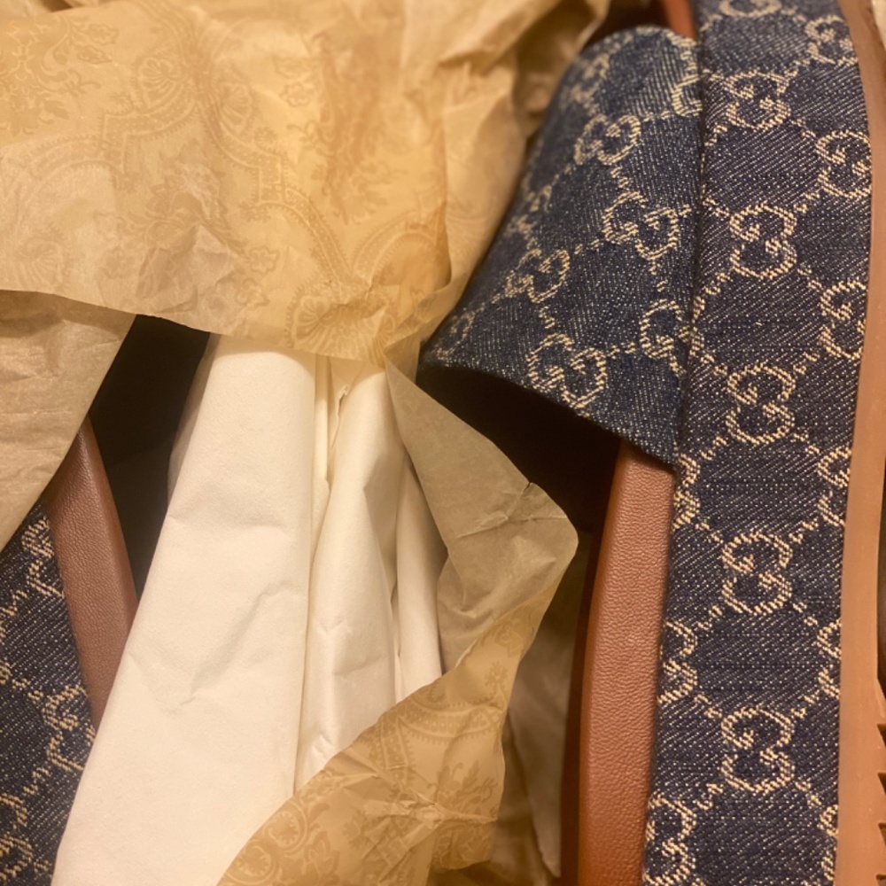 Gucci Purse and Sandal Set (Authentic) - Picture 9 of 13